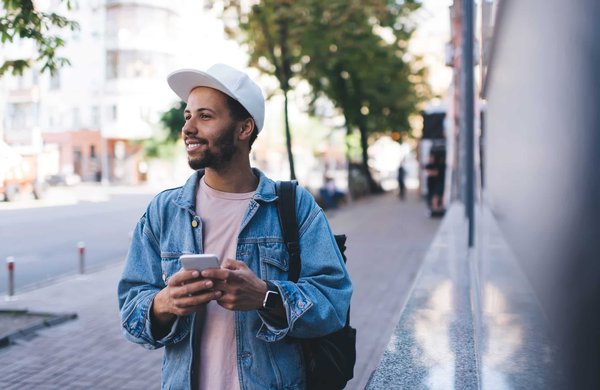 Casquette manga : un accessoire à offrir à un enfant